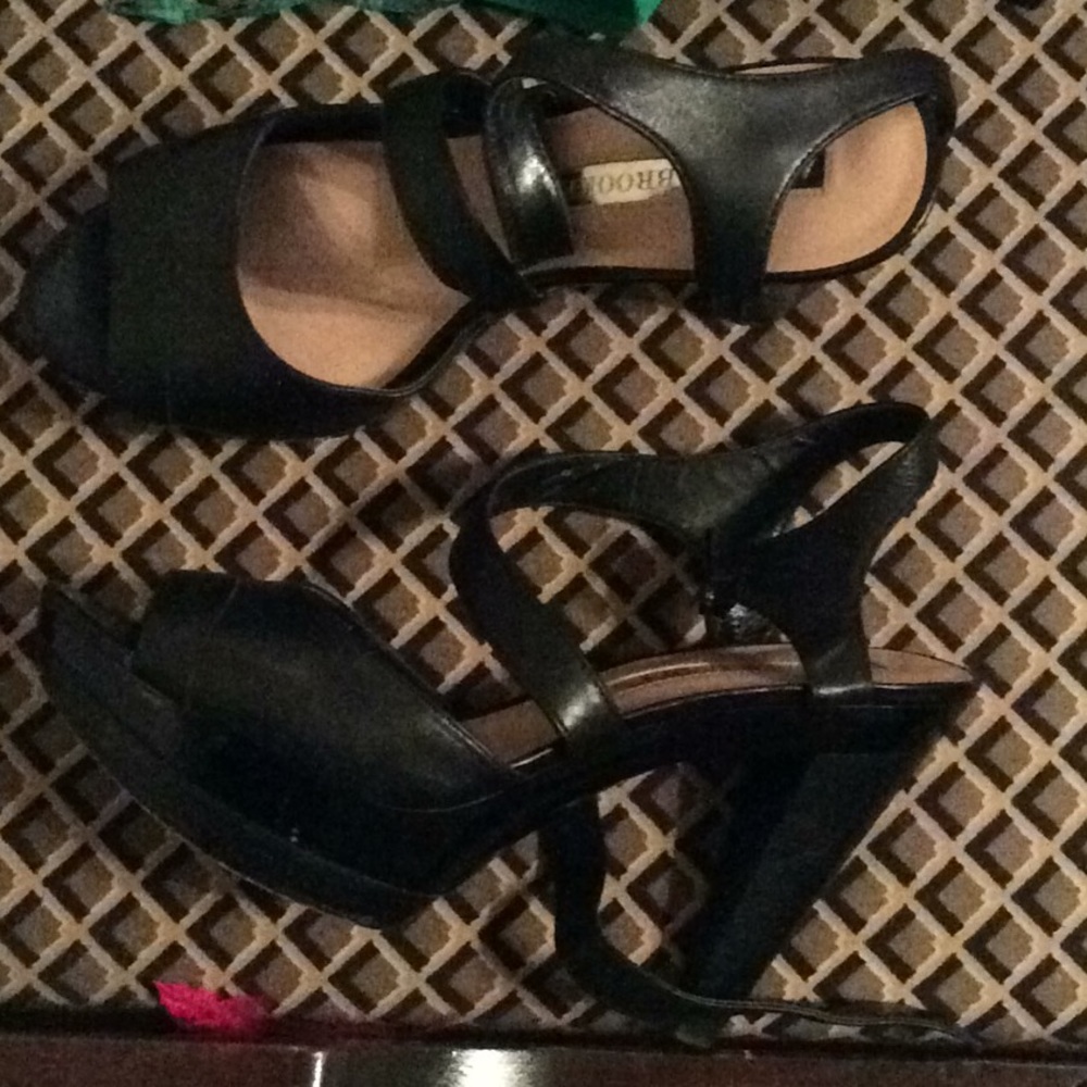 Shoes(heels)